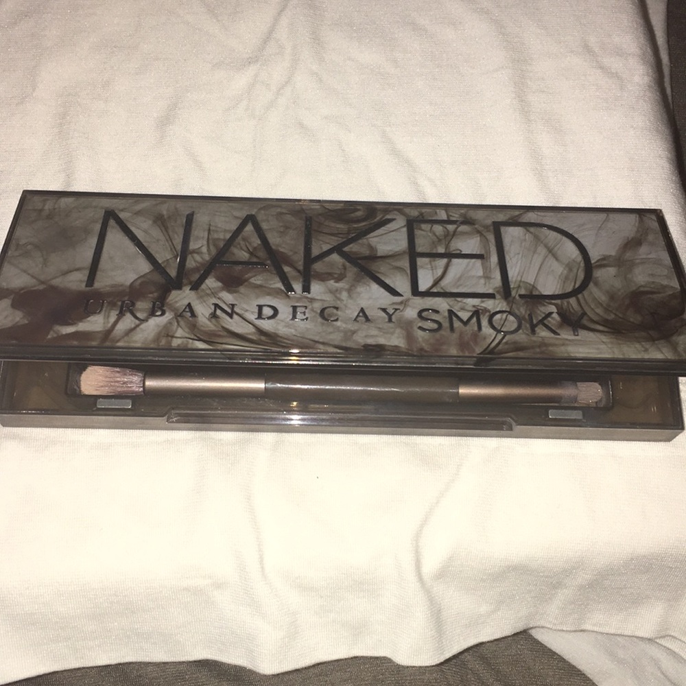 NAkED Smoky